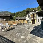 Pressi Gran Paradiso Chalet *
