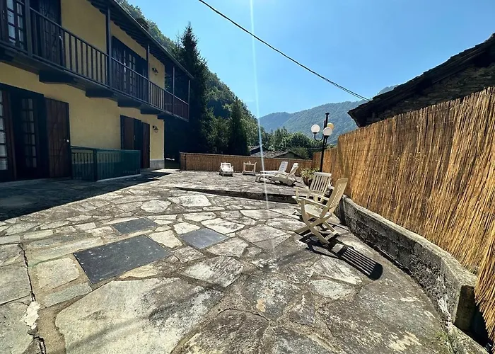 Pressi Gran Paradiso Σαλέ